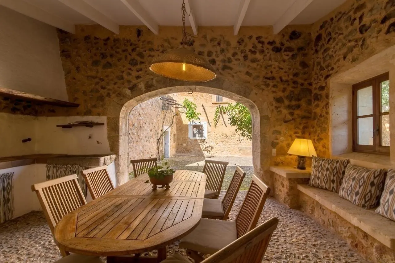 Buger - 21834 Mallorca Spain